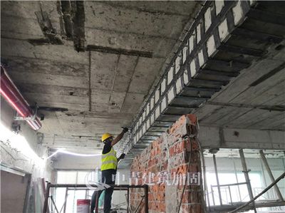 建筑設計加固改造（建筑設計加固改造是指對現有建筑進行維修、提升結構性能的過程）