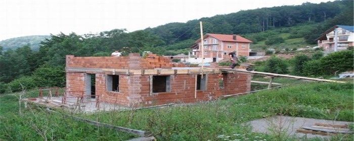 磚混結構住房壽命幾年（磚混結構建筑的折舊年限一般為50年的設計使用年限是50年）